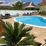 Alsacebnb - 12 Personnes Dans Le Vignoble - Piscine Privee & 4*